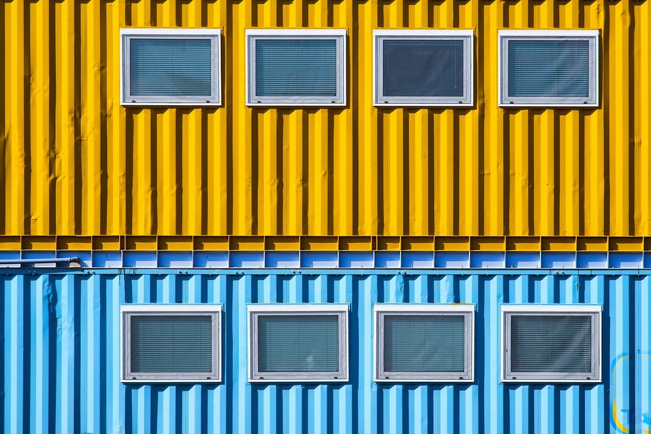 découvrez l'art du jardinage en conteneur, une méthode pratique et esthétique pour cultiver vos plantes, herbes et légumes même dans les petits espaces. apprenez à choisir les bons contenants, les plantes adaptées et les techniques d'entretien pour un jardin florissant et luxuriant.